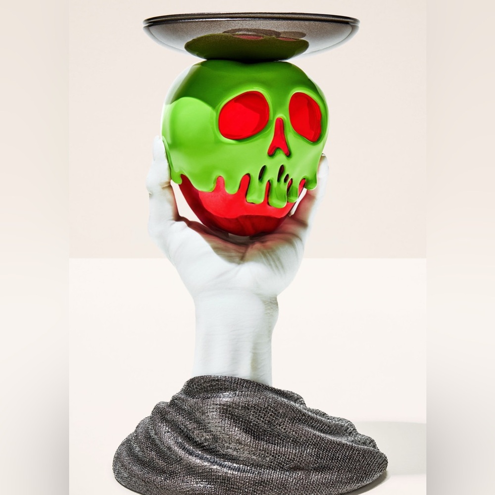 Bath & Body Works Disney Villains Snow White Poison Apple Candle Holder New
